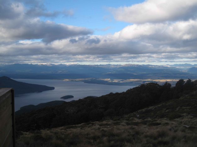 Aussicht von der Luxmore Hütte (Kepler Track)