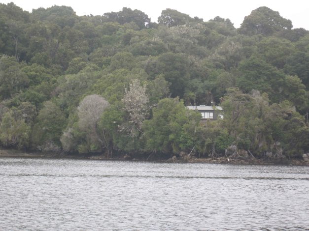 Schöne Aussicht auf Ferienhäuschen und dazugehörendem...