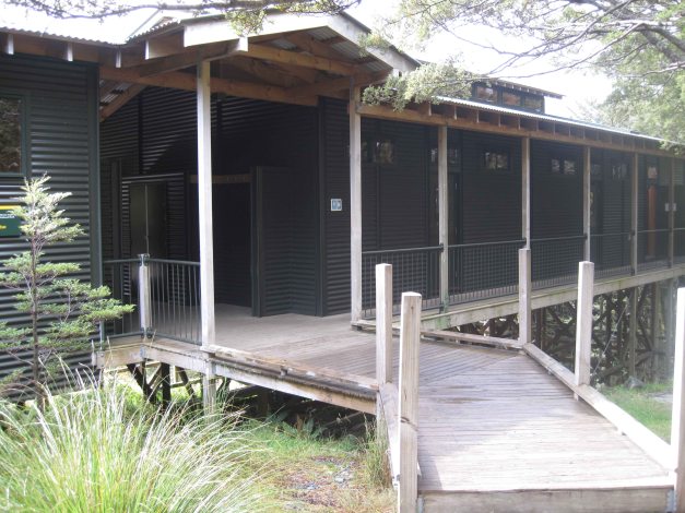 ...Routeburn Falls Hütte.